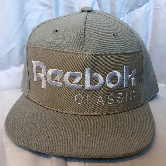 reebok classic snapback
